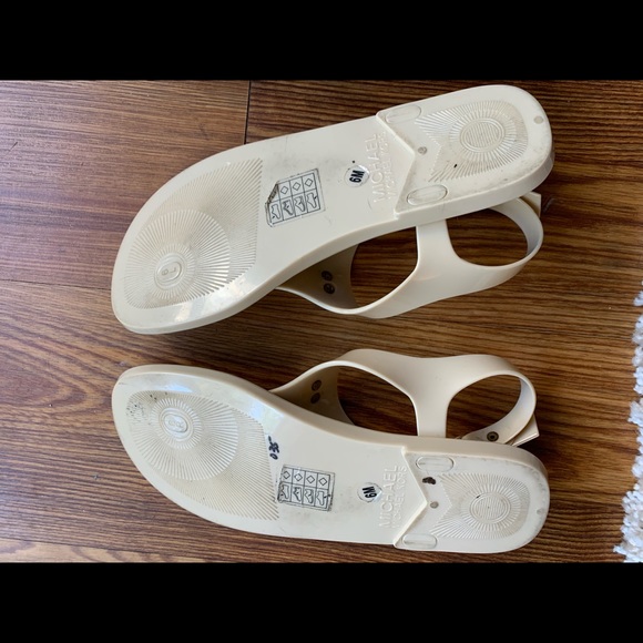 Michael Kors Sandals. Black size 6. - Picture 5 of 5